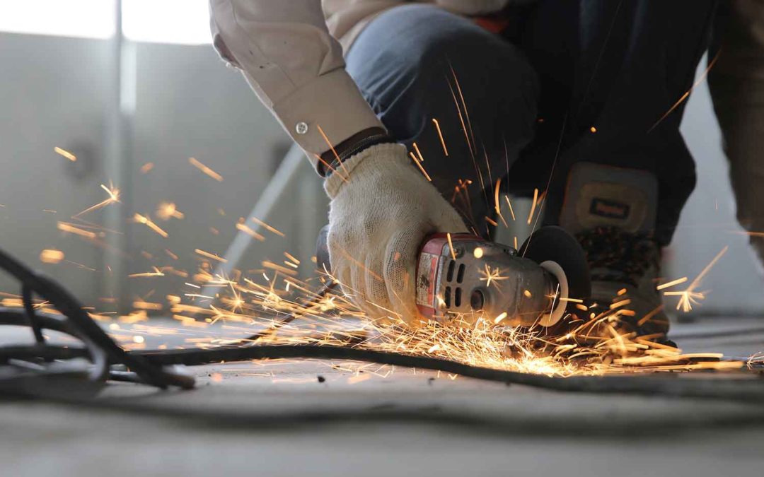 Which Industries do Commercial Loan Brokers Serve